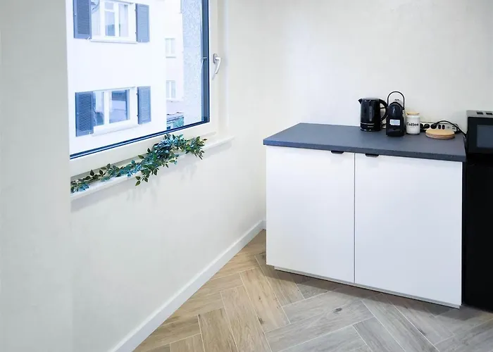 Alfa Doppelzimmer Teekueche Porsche Bosch L Gemeinschaftsbad Wifi Smarttv L Double With Kitchenette And Shared Bathroom Bs21a9 Apartament