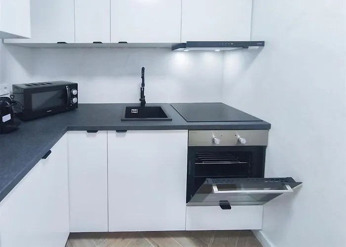 Alfa Doppelzimmer Teekueche Porsche Bosch L Gemeinschaftsbad Wifi Smarttv L Double With Kitchenette And Shared Bathroom Bs21a9 Apartament Stuttgart